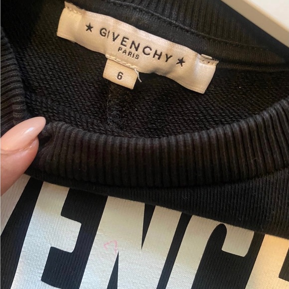 Givenchy 2pcs girls - Picture 3 of 5